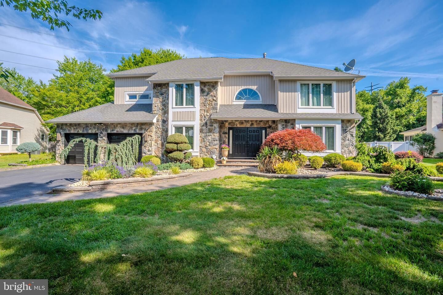 Property Photo:  61 Amherst Way  NJ 08846 