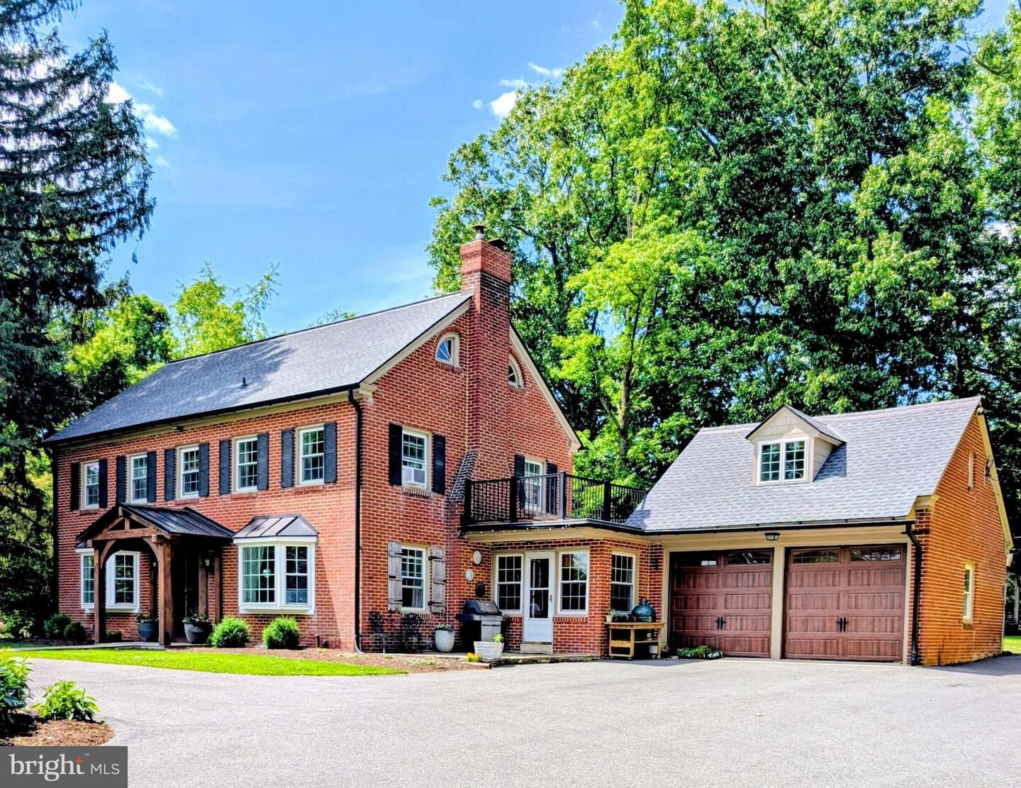 Property Photo: 5827 Lincoln Highway PA 17527
