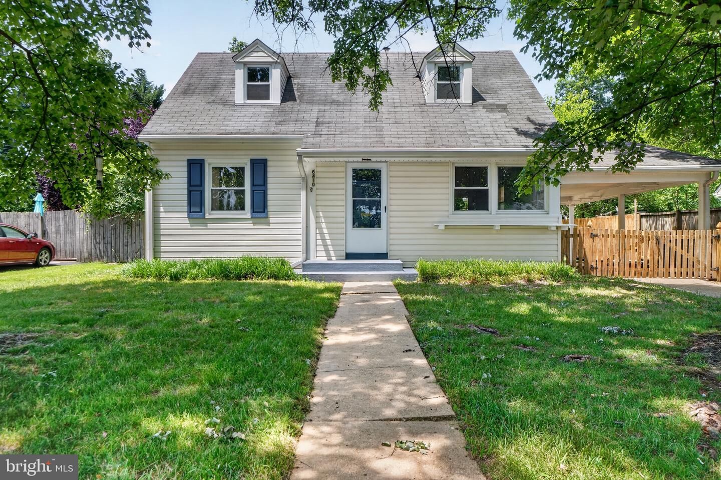 Property Photo: 6410 Cavalier Drive VA 22307