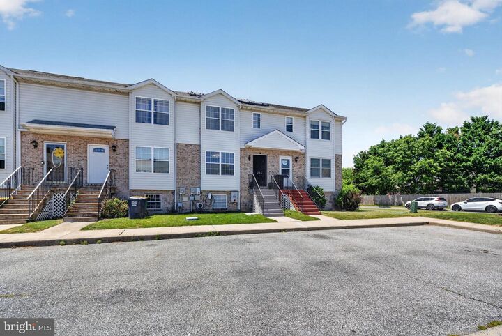 Property Photo: 285 Vincent Circle DE 19709
