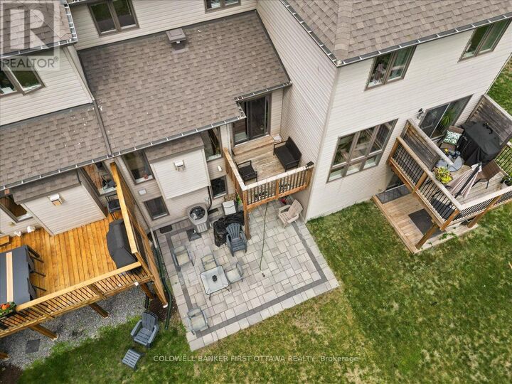 Property Photo: 52 Porter Street ON K2S 2L9