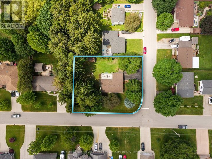 Property Photo: 398 Townsend Street ON N0M 1L0