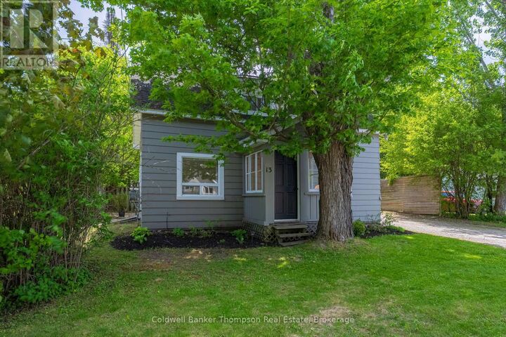 Property Photo:  13 Johanna Street  ON P1H 1T9 