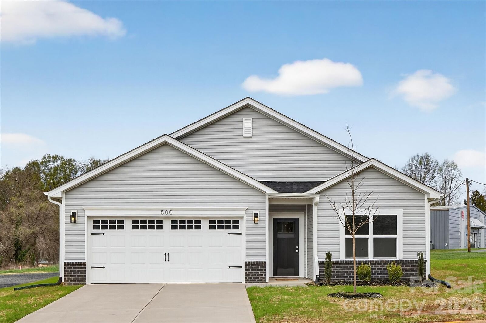 Property Photo: 5014 Forestmont Drive NC 28105