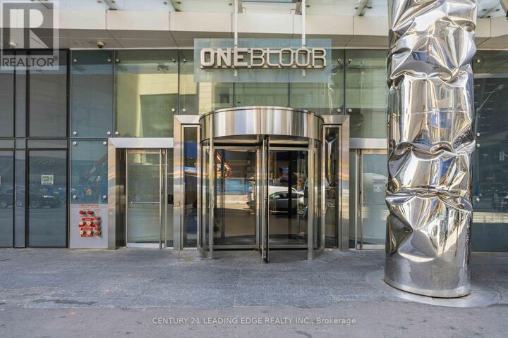 Property Photo: 1 Bloor Street East 3308 ON M4W 0A8