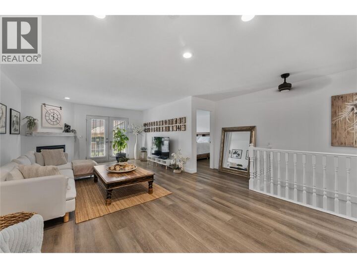 Property Photo:  1874 Parkview Crescent 3  BC V1X 7G6 