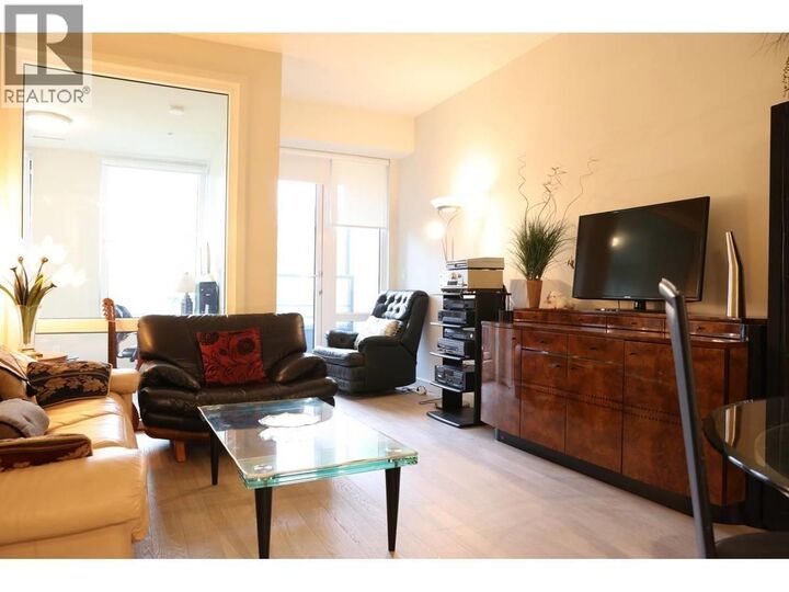 Property Photo:  4488 Cambie Street 306  BC V5Y 0M2 