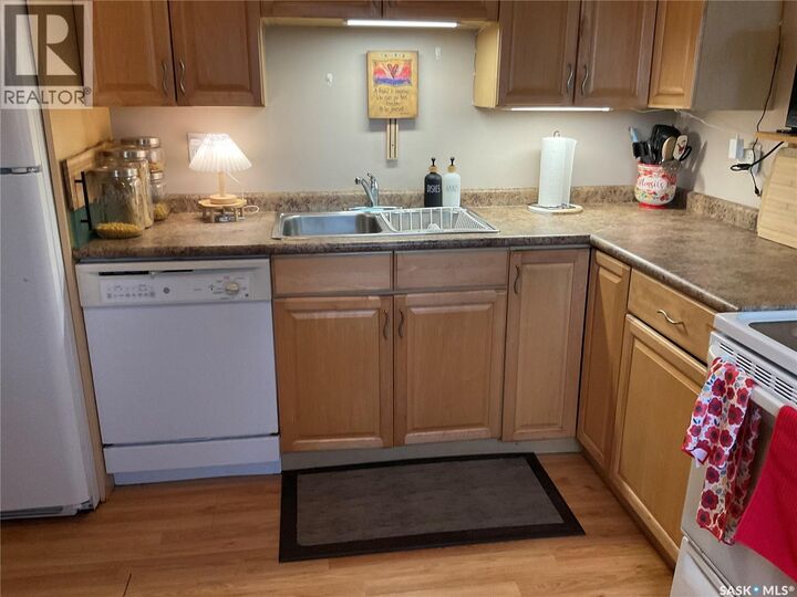 Property Photo:  302 Dunlop Street  SK S7N 2P7 
