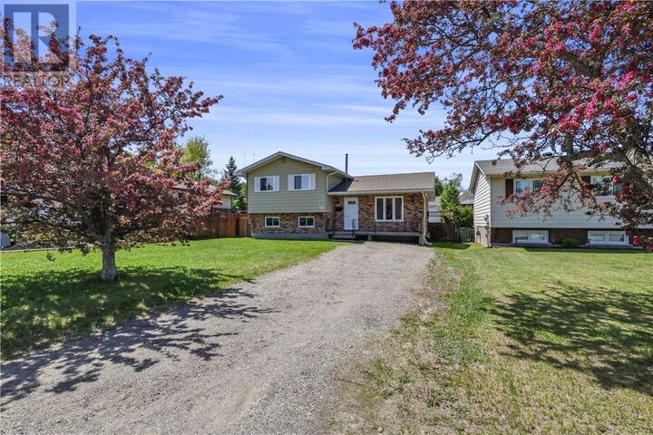 Property Photo:  11 Manchester Street  ON P3A 5H4 
