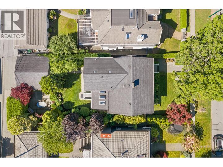 Photo de la propriété:  6555 Laburnum Street  BC V6P 5M4 
