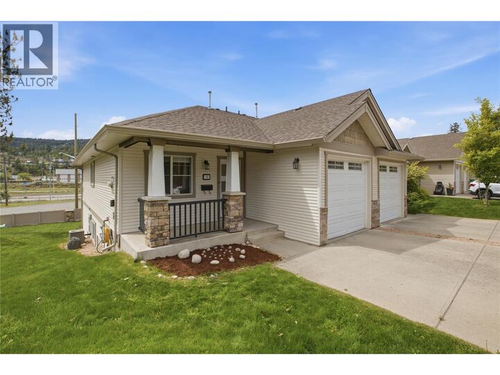 Photo de la propriété:  1940 Hillside Drive 1  BC V2E 2T3 