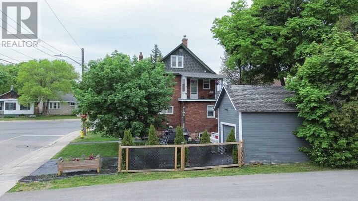 Property Photo:  951 Wellington St E  ON P6A 2N8 