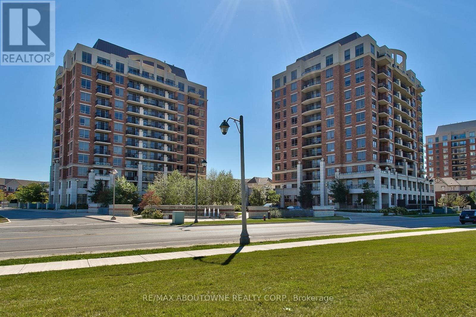 Property Photo: 2391 Central Park Drive 504 ON L6H 0E4