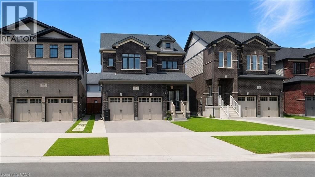 Property Photo:  154 Tartan Avenue Lower  ON N2R 0N3 