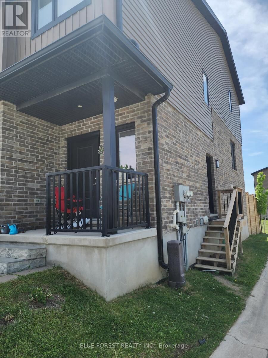 Property Photo: 811 Sarnia Road 57 ON N6H 0K3