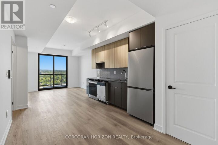 Property Photo:  2075 Lakeshore Road 2607  ON L7R 0H3 