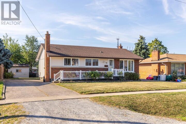 Property Photo: 10 Ridgeview Avenue ON L2M 6B3