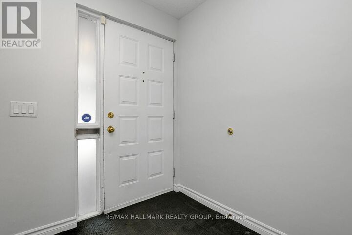 Property Photo:  261 Bruyere Street  ON K1N 5E5 