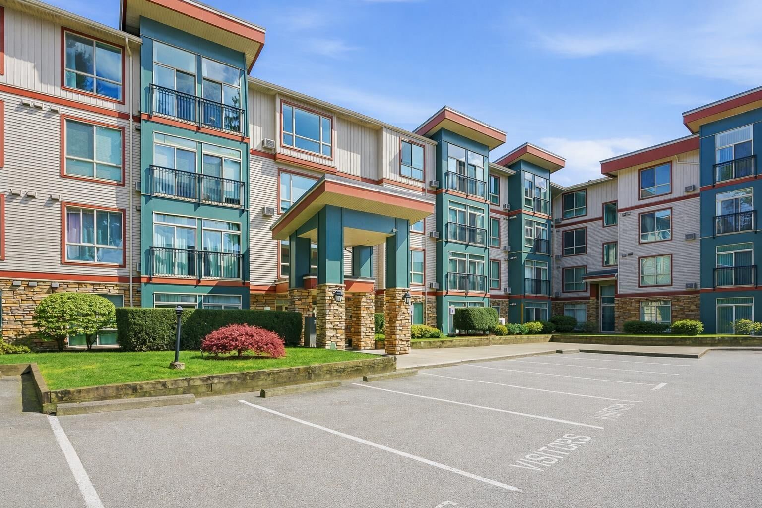 Property Photo:  33485 South Fraser Way 202  BC V2S 8P9 