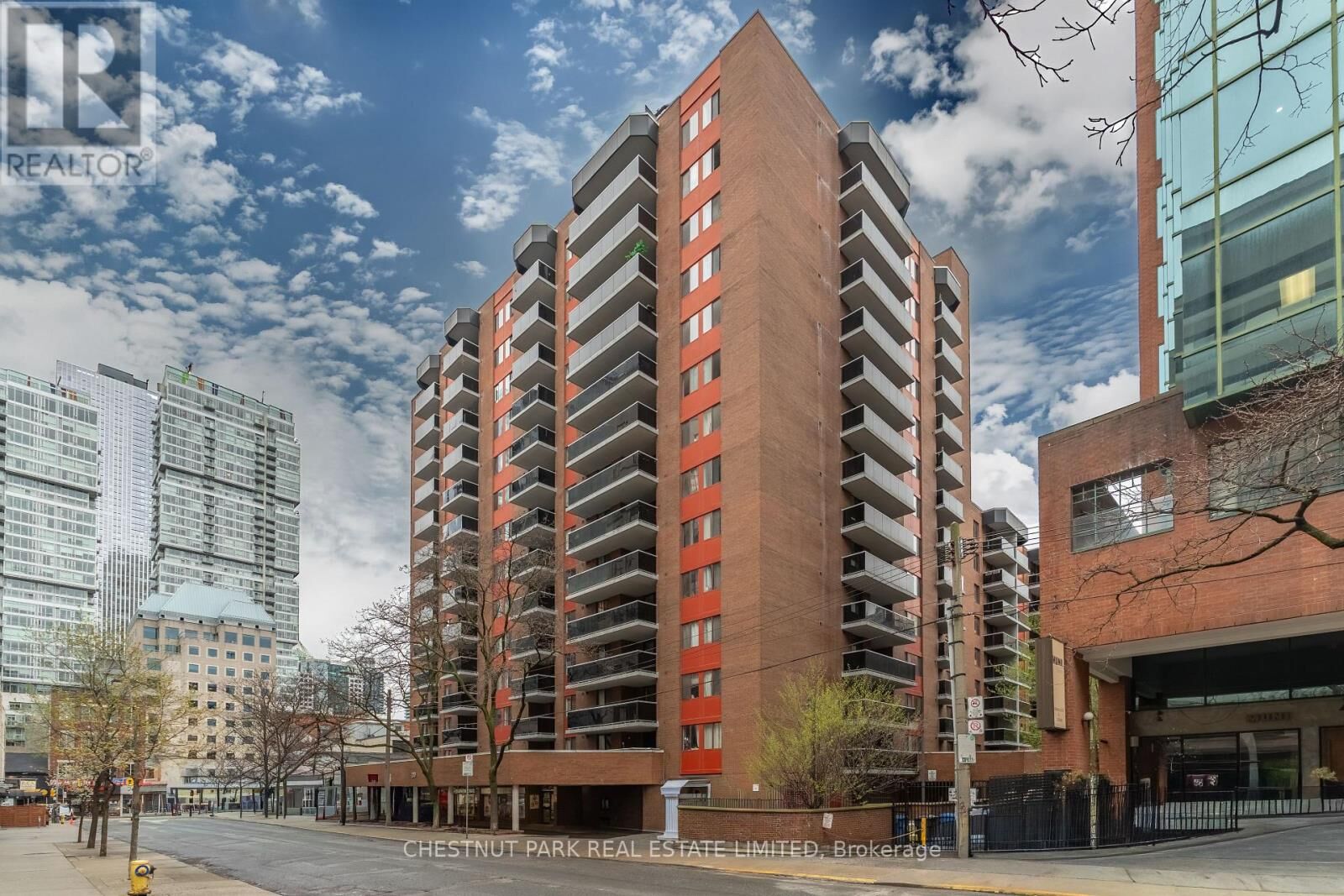 Property Photo:  20 Saint Patrick Street 1203  ON M5T 2Y4 