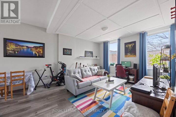 Property Photo: 434 Dufferin Avenue ON N6B 1Z6