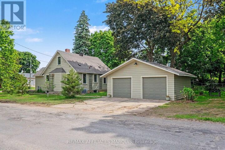 Property Photo:  55 Church Street West  ON K7A 1R1 
