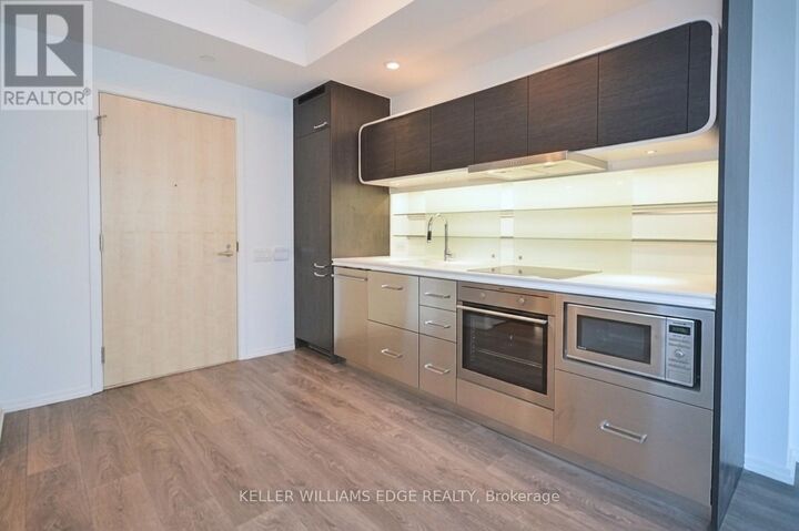 Property Photo: 45 Charles Street East 4005 ON M4Y 0B8