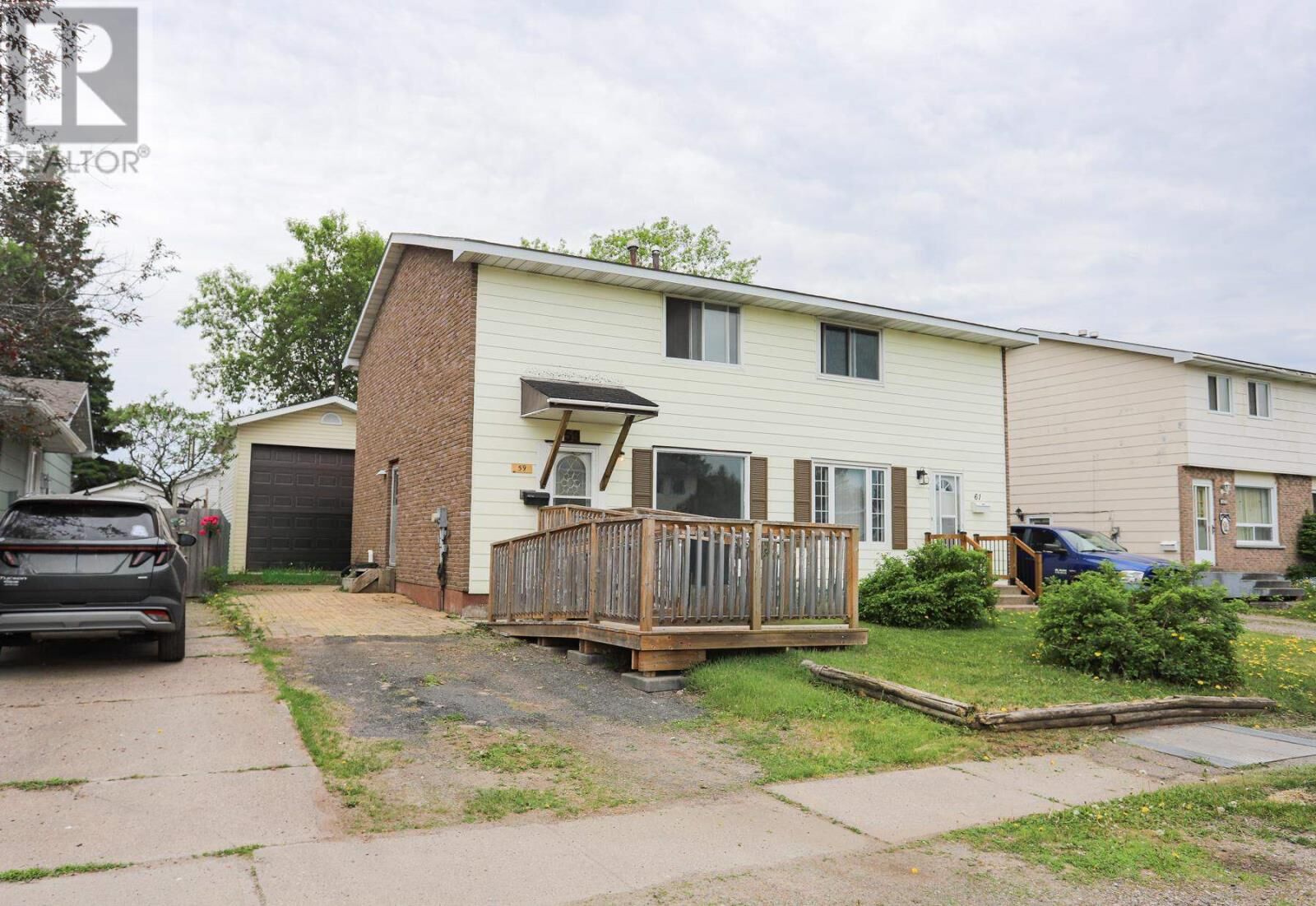 Property Photo:  59 Jemmette St  ON P6A 5W9 