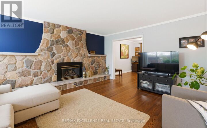 Property Photo:  46 Bartley Bull Parkway  ON L6W 2J4 