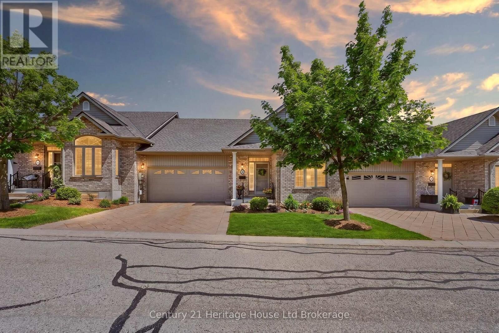 Property Photo:  500 Lakeview Drive 16  ON N4T 1W4 