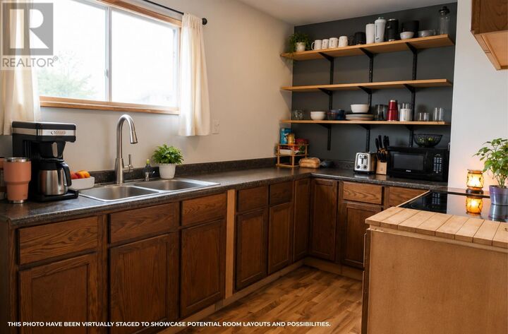Property Photo:  602 Third St W  ON P9A 3B4 
