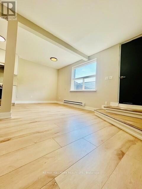 Property Photo: 2961 Lakeshore Boulevard West 3 ON M8V 1Y5