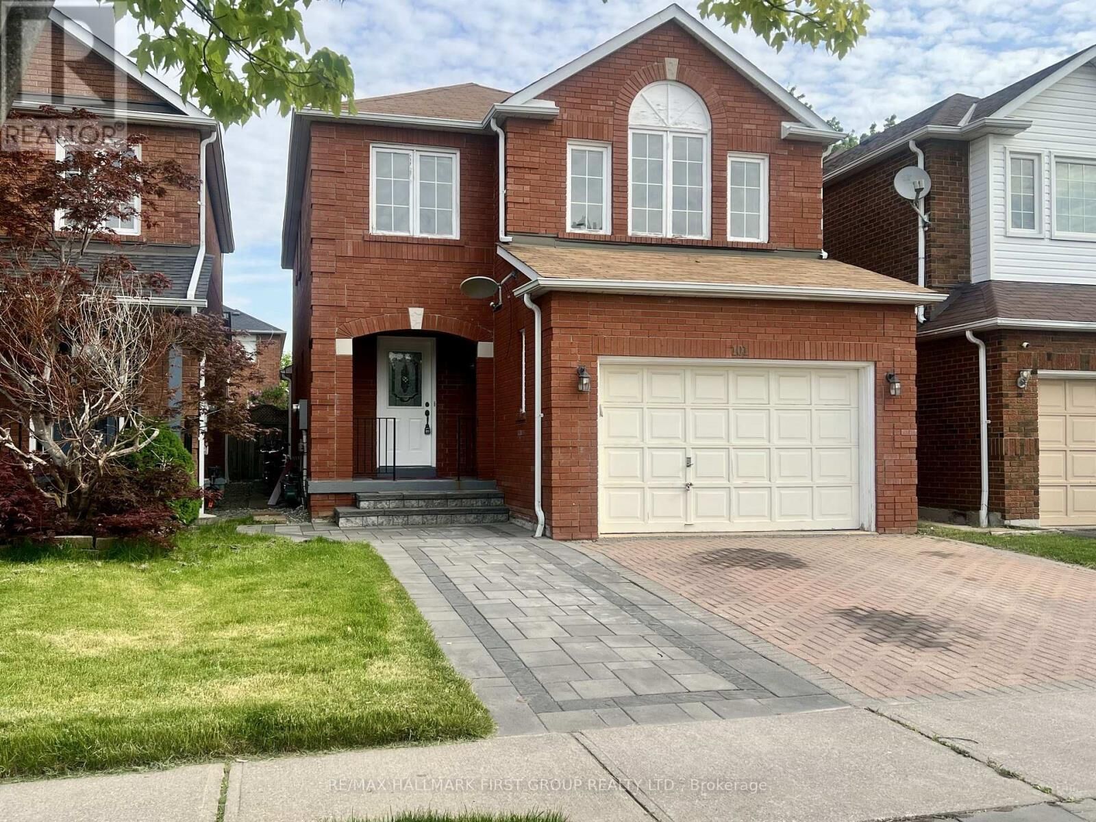 Property Photo:  101 Booth Crescent  ON L1Z 1H7 