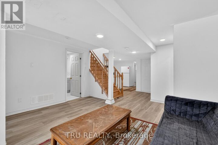 Property Photo:  1263 Maitland Avenue B  ON K2C 2C4 