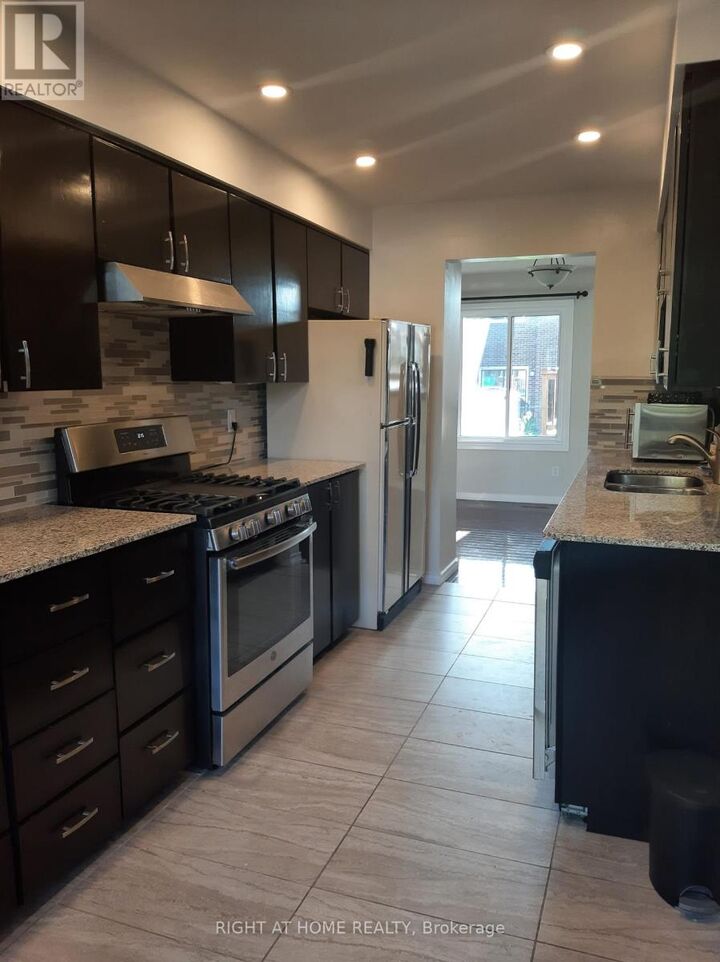 Property Photo:  39 Hockley Path  ON L6V 3R2 