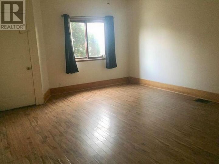 Property Photo: 279 Frederica Street W ON P7E 3W5