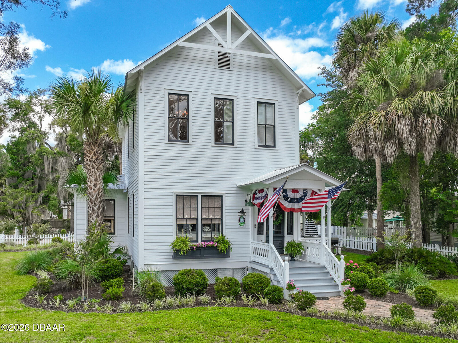 Property Photo:  220 S 4th Street  FL 32177 