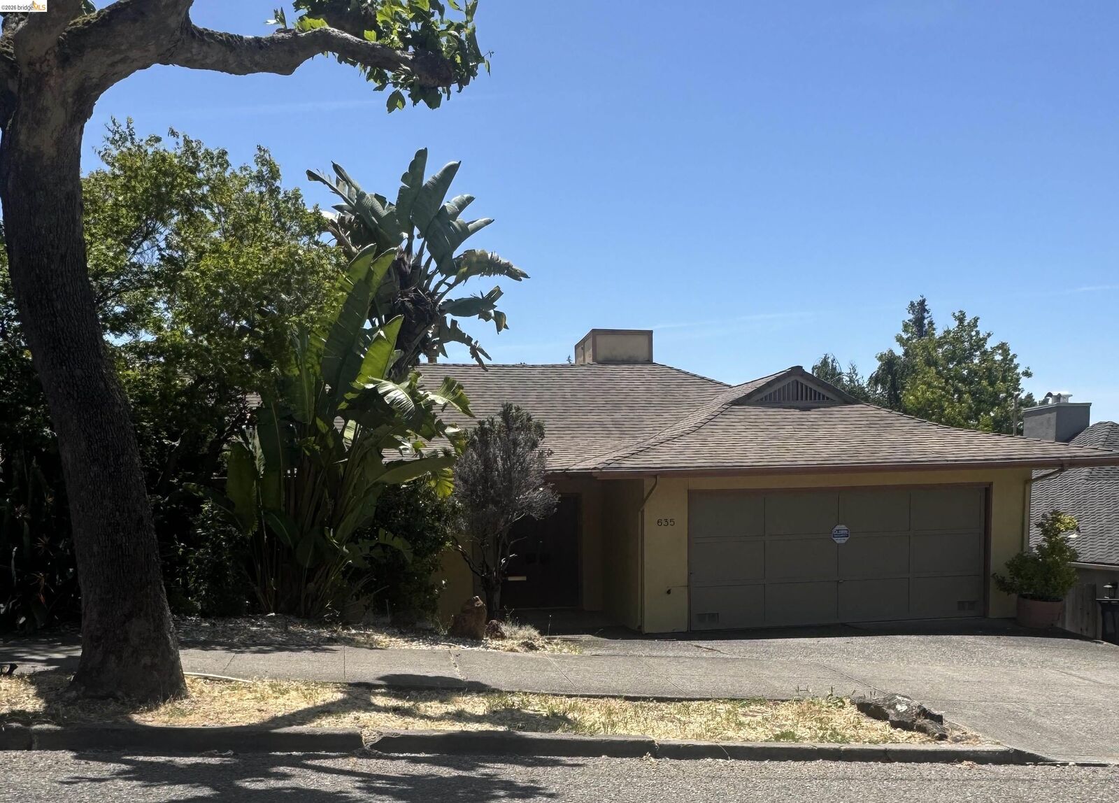 Property Photo:  635 Longridge Road  CA 94610 