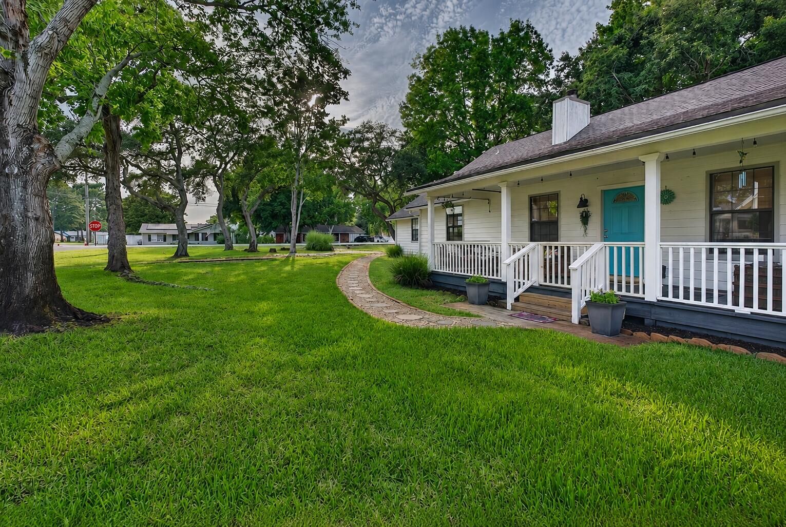 Property Photo:  801 Wild Oak Avenue  FL 32541 