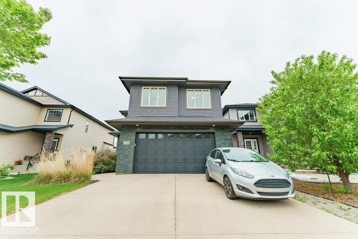 Property Photo:  17347 11 Avenue SW  AB T6W 1Z6 