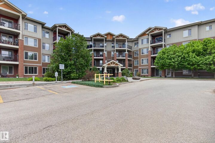 Property Photo: 3719 Whitelaw Lane NW 211 AB T6W 2C3