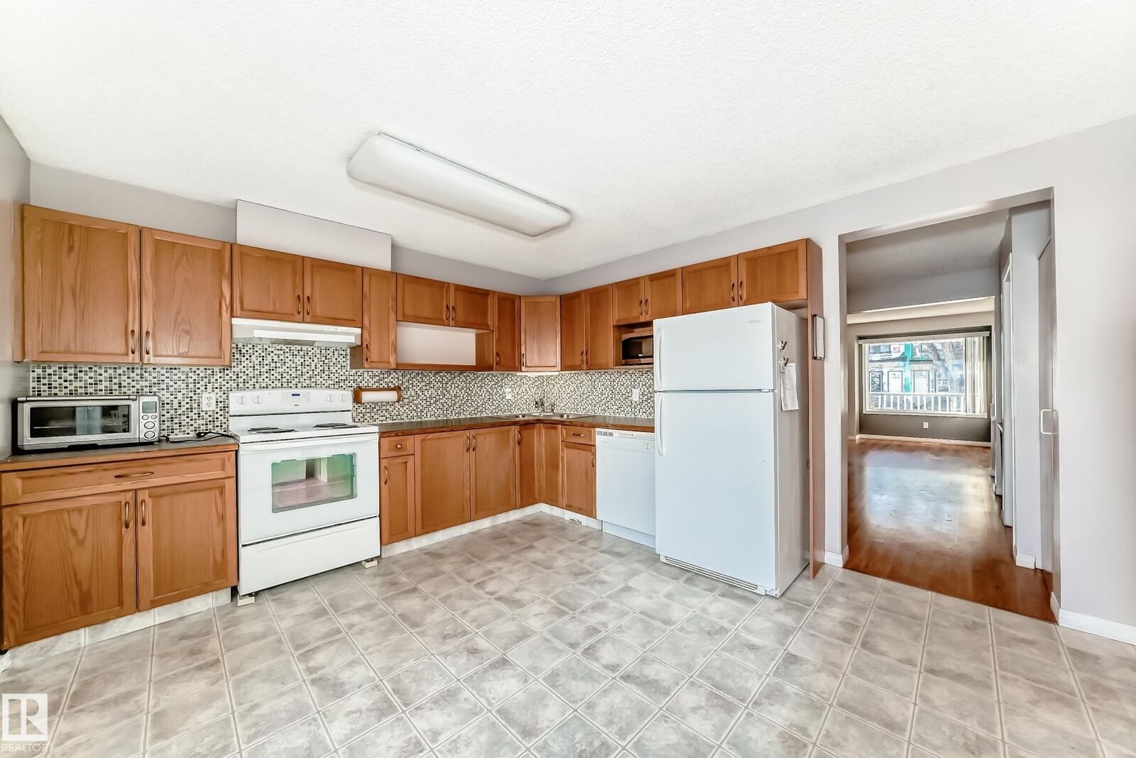 Property Photo:  11609 125 Street NW  AB T5M 0N5 