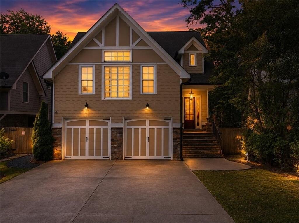 Property Photo:  1041 Pine Grove Avenue NE  GA 30319 