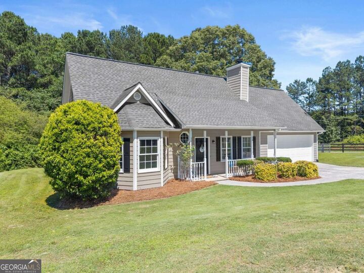 Property Photo: 5510 Mulberry Drive GA 30028
