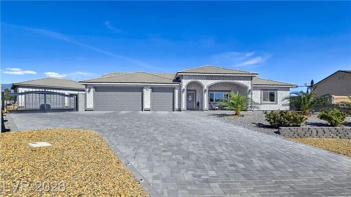Property Photo:  6611 Parkwood Court  NV 89061 