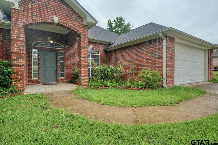 Property Photo:  2136 Haverhill Rd  TX 75707 
