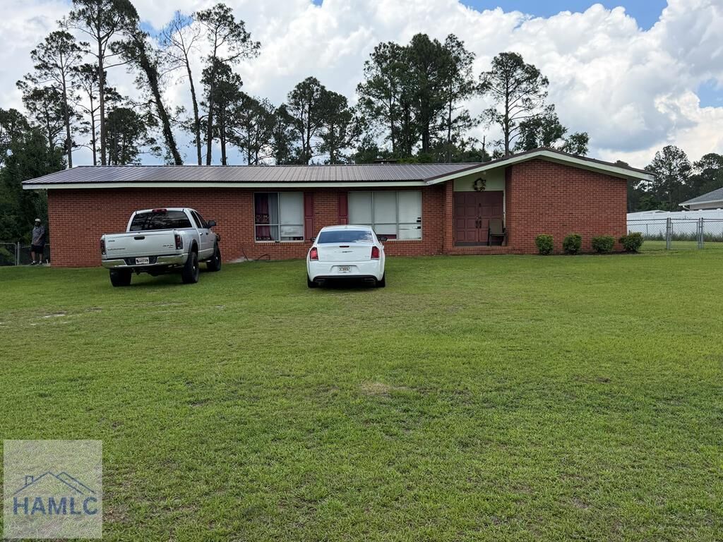 Property Photo:  127 Injunction Road  GA 30401 