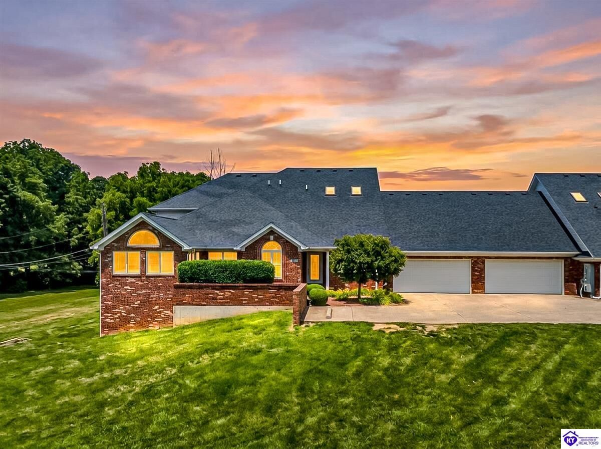 Property Photo:  102 A Legacy Court  KY 42701 
