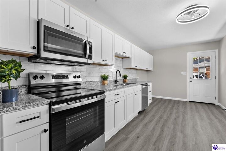 Property Photo:  206 Candace Street  KY 42718 