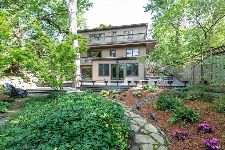 Property Photo: 1016 E Maxwell Lane IN 47401